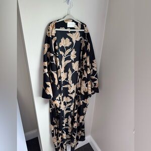 Maison Du Soir Serene Floral Black Gold Kimono Robe L/XL